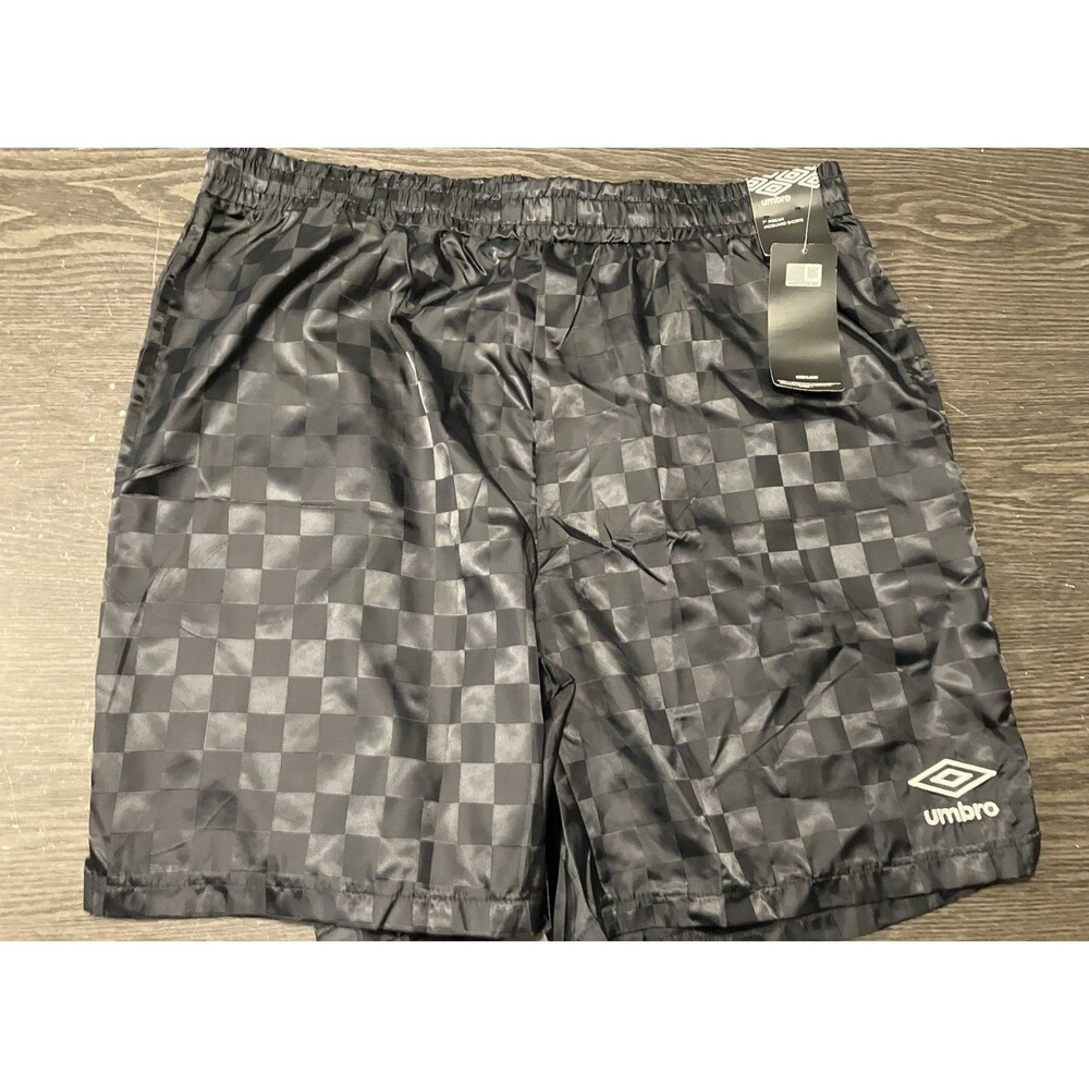 NEW Umbro Men’s Jacquard Checkered Shorts 7” Inseam Black Sz L